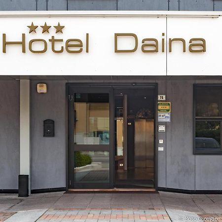 Hotel Daina Dalmine Exteriér fotografie