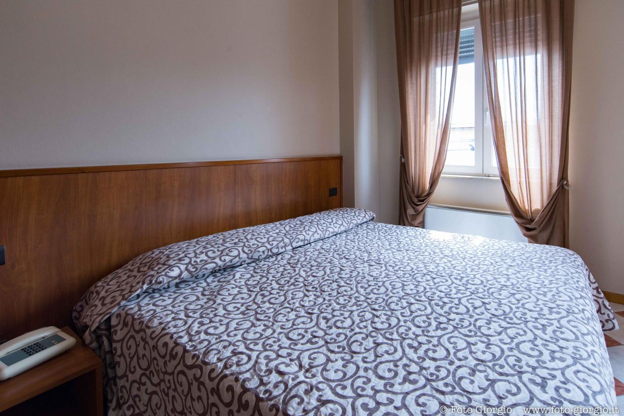 Hotel Daina Dalmine Exteriér fotografie