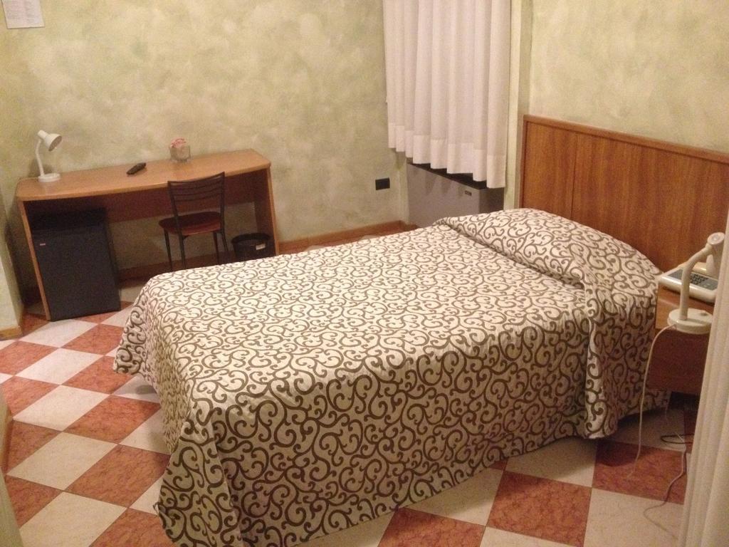 Hotel Daina Dalmine Pokoj fotografie
